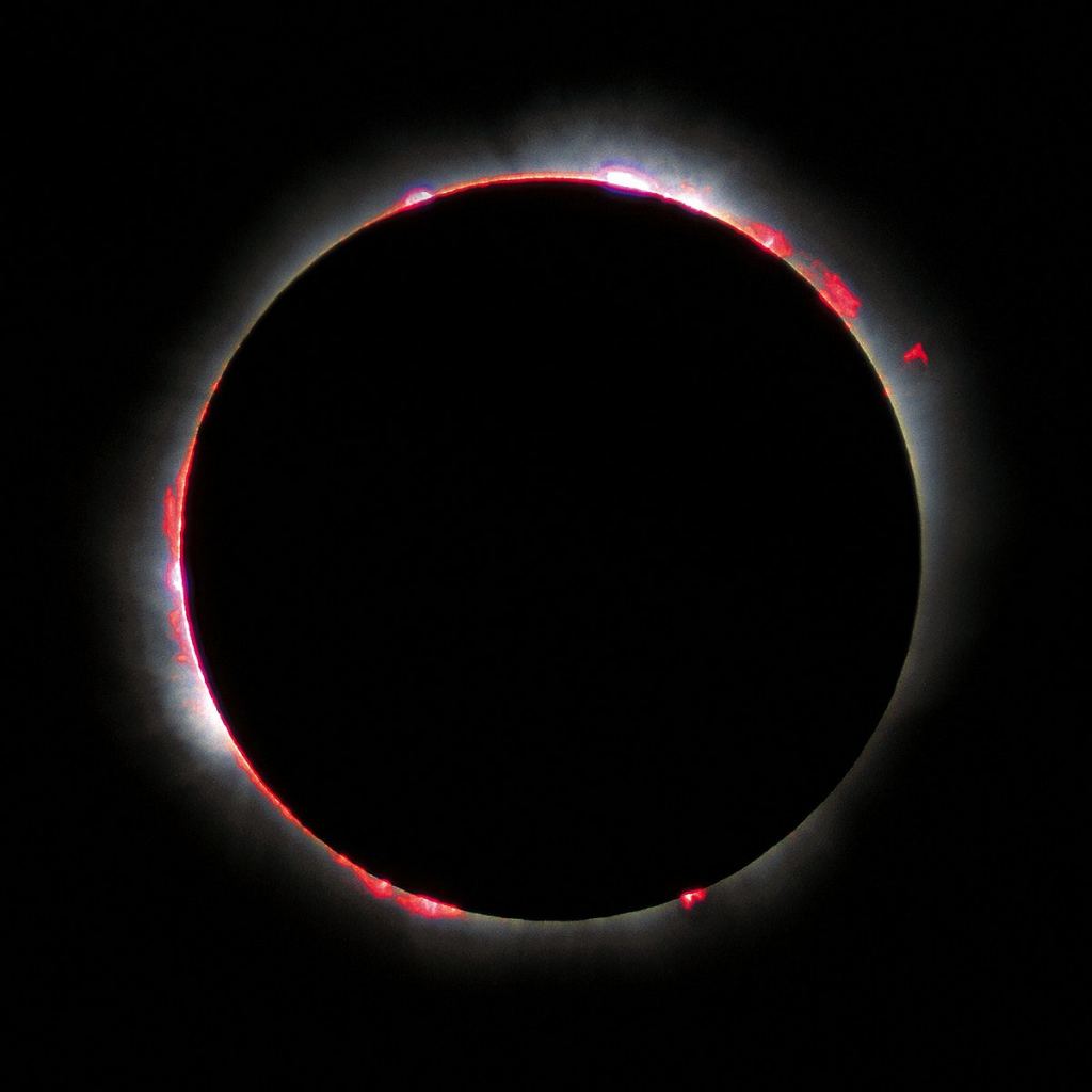 Image of the chromosphere that was taken during a total eclipse in 1999. 