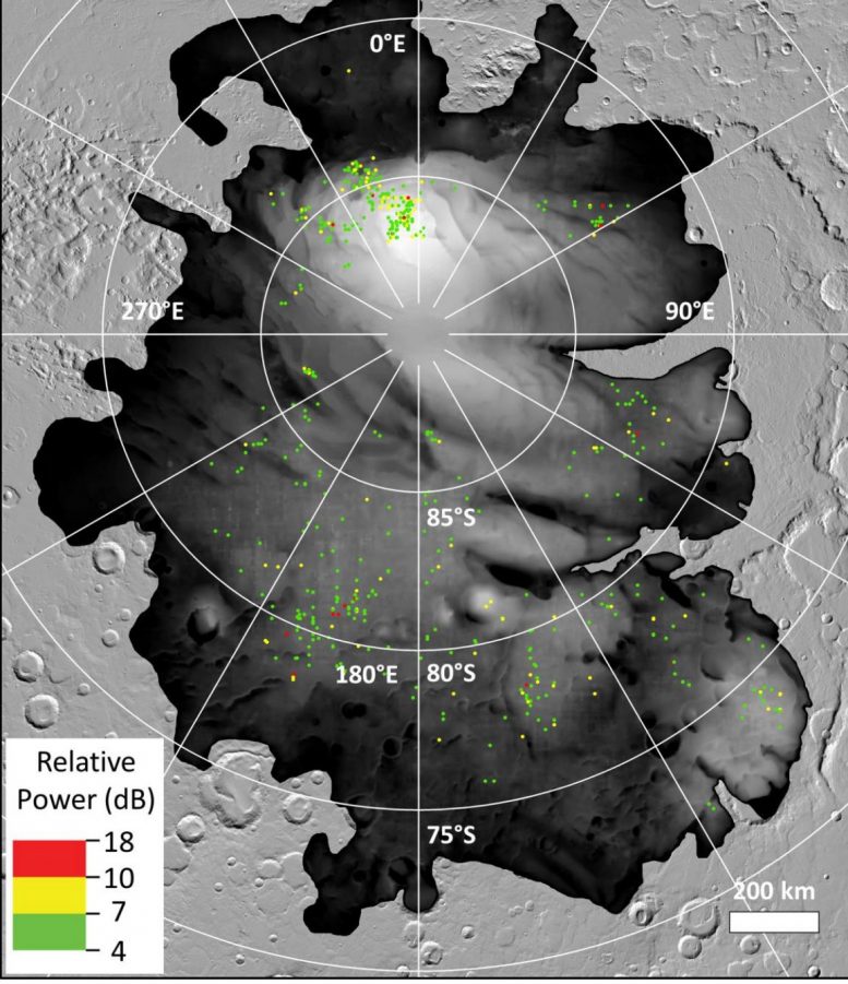 I punti su questa mappa del polo sud di Marte mostrano dove sono state osservate le riflessioni radar dallo strumento MARSIS utilizzato dagli scienziati del JPL.