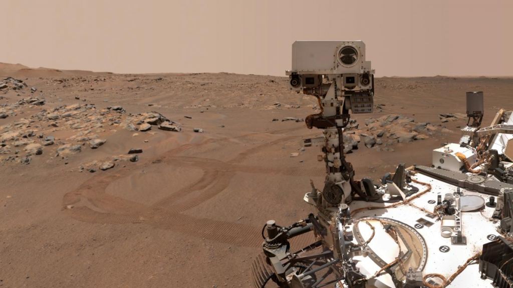 El rover Perseverance de la NASA, que está buscando signos de vida antigua en Marte en el cráter Jezero.  Los resultados de Curiosity pueden informar las actividades de muestreo de Perseverance.  Crédito de la imagen: NASA/JPL-Caltech/MSSS