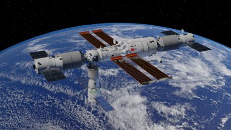Rendering of the Tiangun Space Station from October 2021 to March 2022 with the main Tianhe module in the center, the Tianzhou-2 cargo ship on the left, the Tianzhou-3 cargo ship on the right and the Shenzhou-13 crew ship at the bottom.