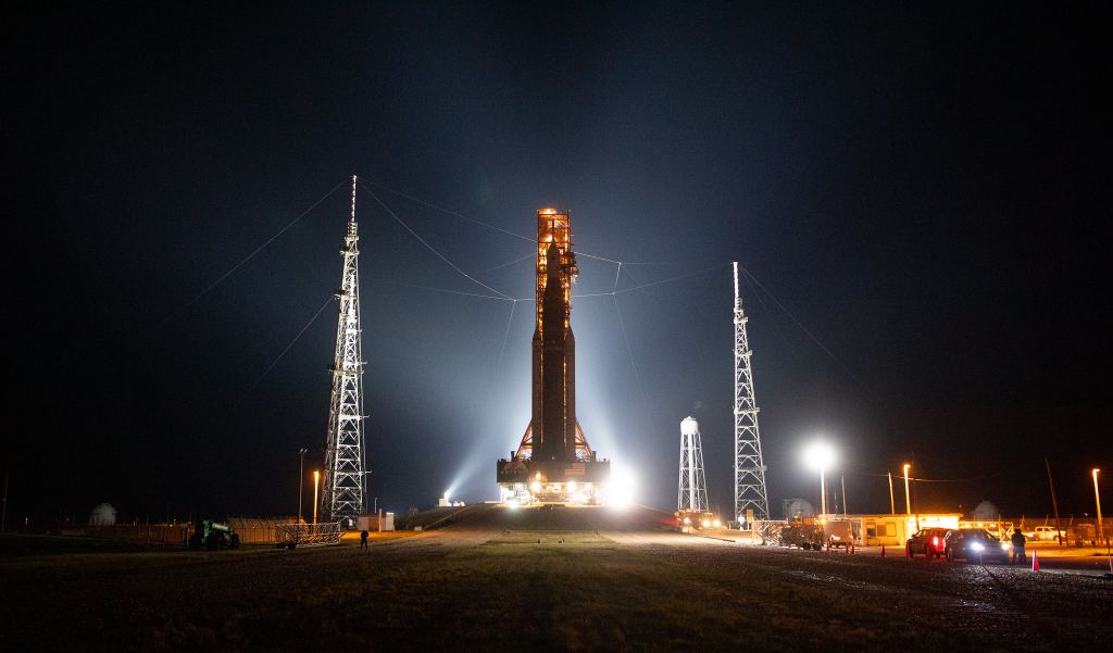 Artemis 1 Goes Back to the Launch pad, Getting Ready for its August 29th Blastoff