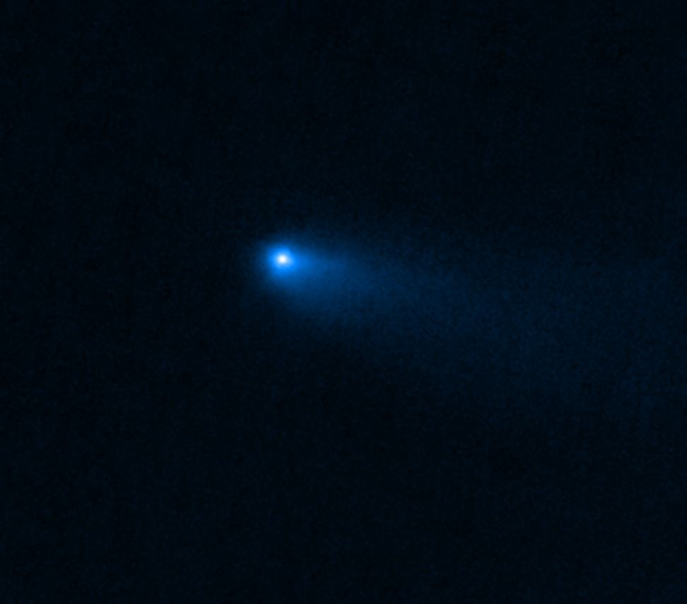 The JWST's NIRCam instrument captured this image of Comet 238P/Read in September 2022. Image Credit: By NASA, ESA, CSA, and STScI, CC BY 4.0, https://commons.wikimedia.org/w/index.php?curid=131970482