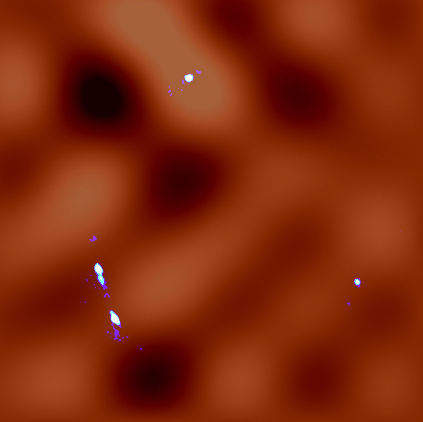 Dark matter fluctuations in the lens system MG J0414+0534. The whitish blue color represents the gravitationally lensed images observed by ALMA. The calculated distribution of dark matter is shown in orange; brighter regions indicate higher concentrations of dark matter and dark orange regions indicate lower concentrations. (Credit: ALMA (ESO/NAOJ/NRAO), K. T. Inoue et al.?