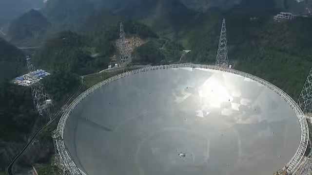 The Five-Hundred-meter Aperture Spherical Telescope was used to study Cloud-9 in an effort to constrain its dark matter component. From Wikimedia Commons, CC BY 3.0.
