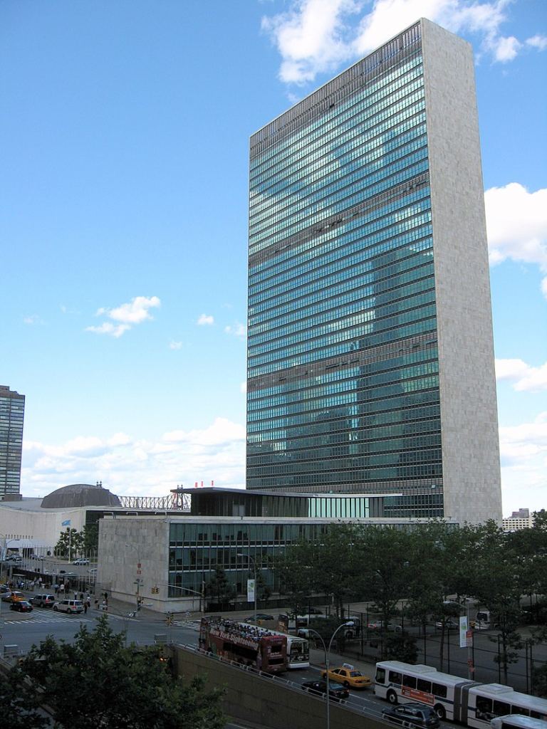 The United Nations headquarters in New York City. Image Credit: By I, Padraic Ryan, CC BY-SA 3.0, https://commons.wikimedia.org/w/index.php?curid=3504030 