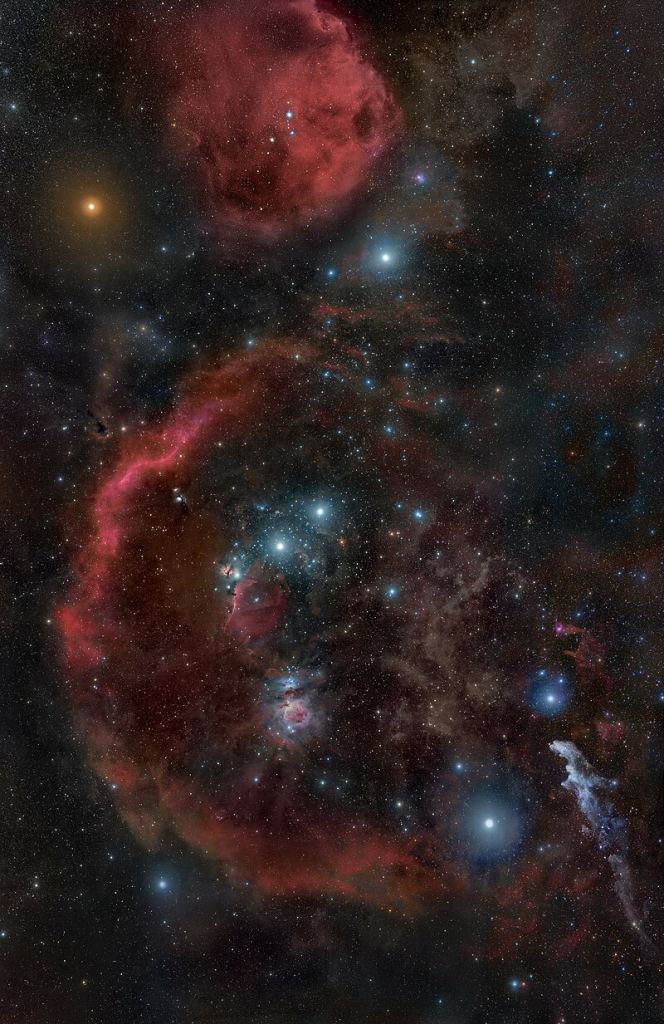 Image showing Betelgeuse (top left) and the dense nebulae of the Orion molecular cloud complex (Rogelio Bernal Andreo)